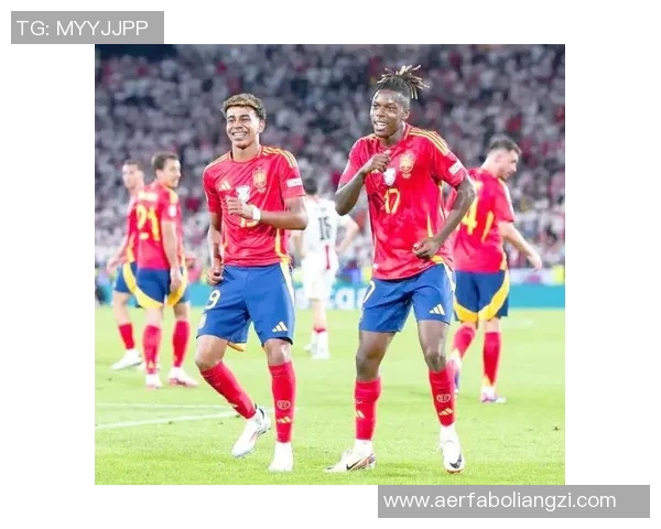 足球明星C与豪车的完美结合展现奢华生活方式与运动精神的交融